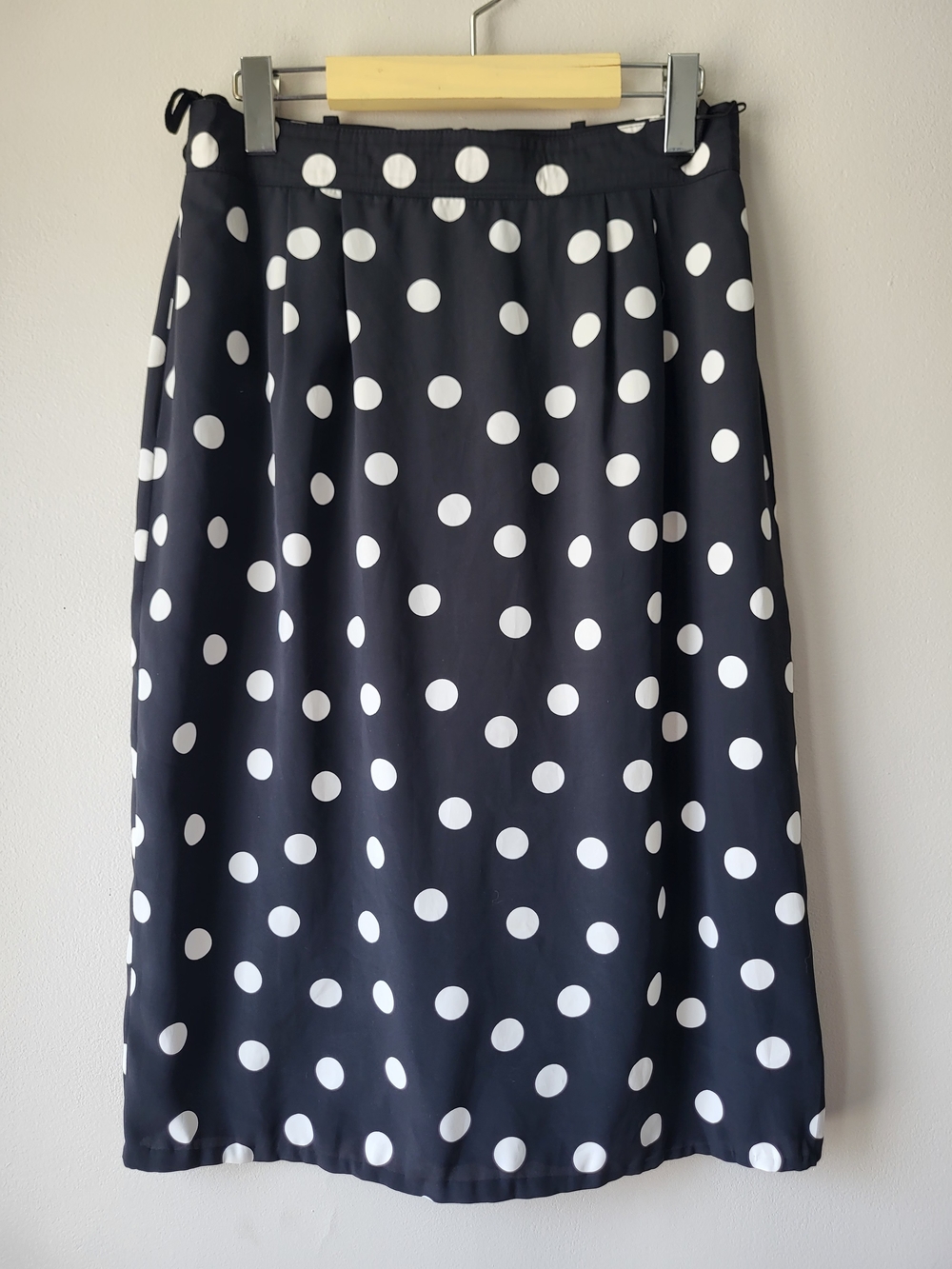 Polka Dot Midi Classic Feminine Closet Staple Romantic Effortless Skirt